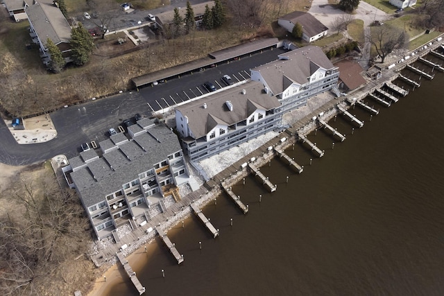 bird's eye view with a water view