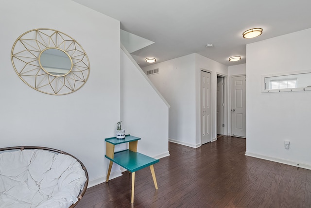8079 Wildwood Ln, White Lake, MI 48386 - entrance foyer with wood finished floors and baseboards