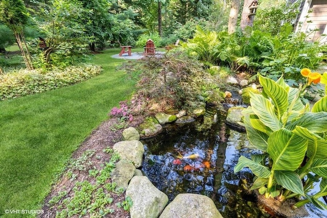 16191 4th Ln, Union Pier, MI 49129 - view of yard featuring a small pond