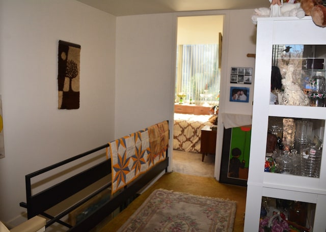 living area with carpet flooring