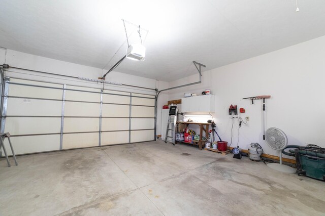 333 Quarterline St, Newaygo, MI 49337 - garage with a garage door opener