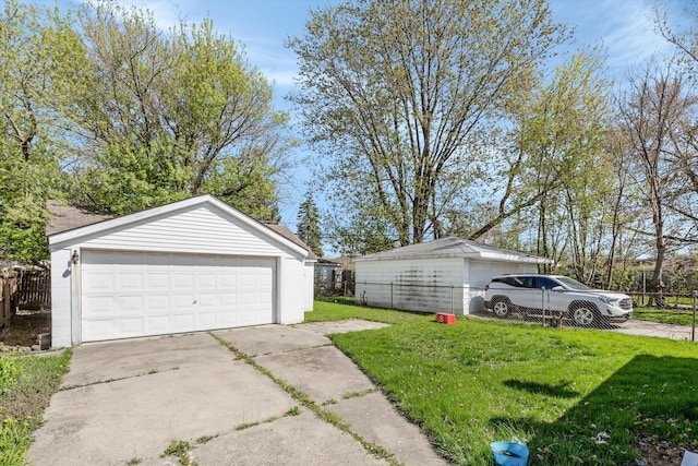 detached garage with fence