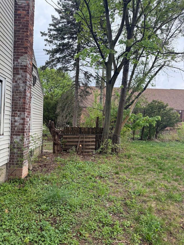 view of yard with fence