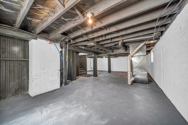 408 Mount Vernon St, Detroit, MI 48202 - unfinished below grade area featuring stairway