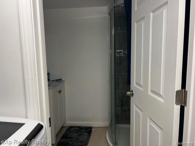 719 Sheryl Dr, Waterford, MI 48328 - photo 33