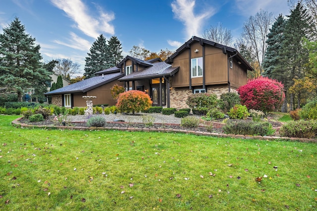 3052 Westman Ct, Bloomfield Hills, MI 48304 - view of front of house with a front lawn
