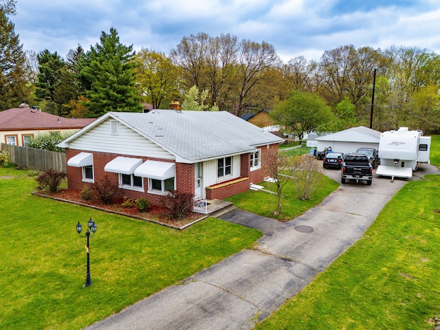 1401 S Williams Lake Rd, Waterford, MI 48327 - view of front of property with brick siding and a detached garage