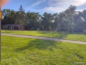 21438 Meridian Rd, Grosse Ile, MI 48138