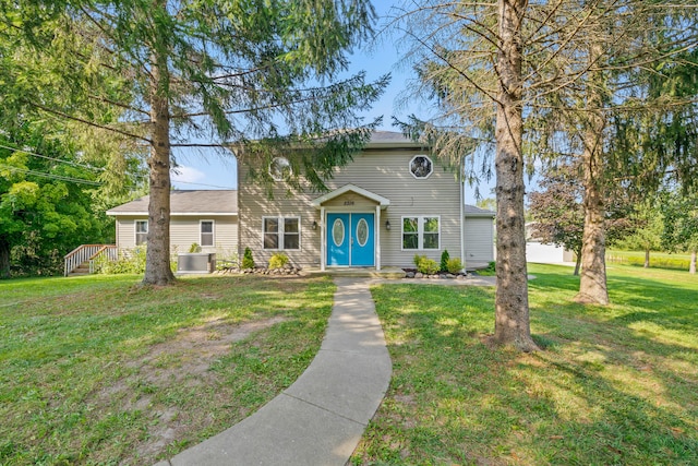 2316 Sugar Riv, Gladwin, MI 48624 - traditional-style home with a front yard