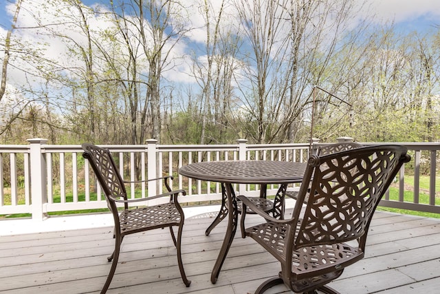 70 Chestnut Ct, Chelsea, MI 48118 - view of deck