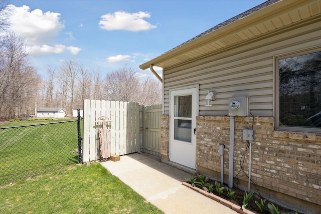 6030 Paw Paw Lake Rd, Coloma, MI 49038 - view of yard with a gate
