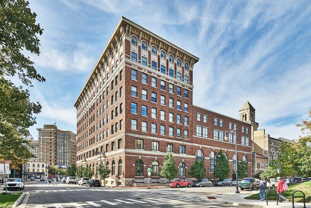 27 Library St NE Unit 601, Grand Rapids, MI 49503 - view of building exterior