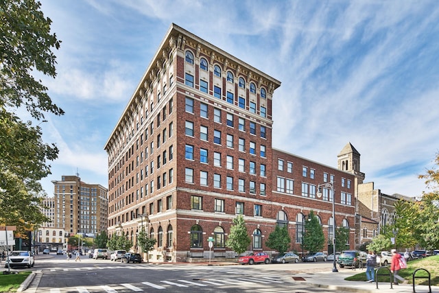 27 Library St NE Unit 601, Grand Rapids, MI 49503 - view of building exterior