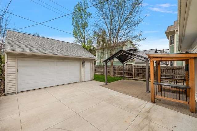 detached garage with fence