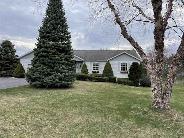800 Bertina Ln, Traverse City, MI 49696