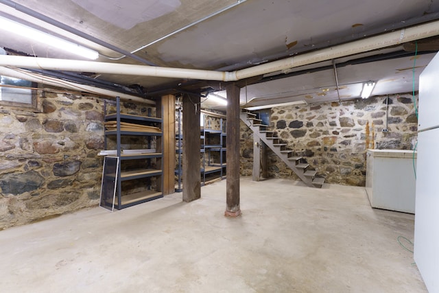 11811 Laird Rd, Brooklyn, MI 49230 - unfinished below grade area featuring stairs