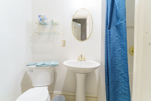 11811 Laird Rd, Brooklyn, MI 49230 - bathroom with toilet