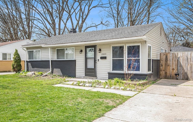 28091 Everett St, Southfield, MI 48076 - ranch-style home featuring brick siding, a gate, and roof with shingles
