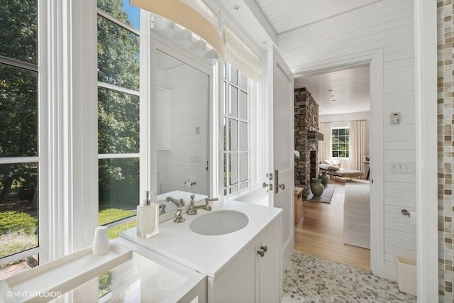 bathroom with vanity