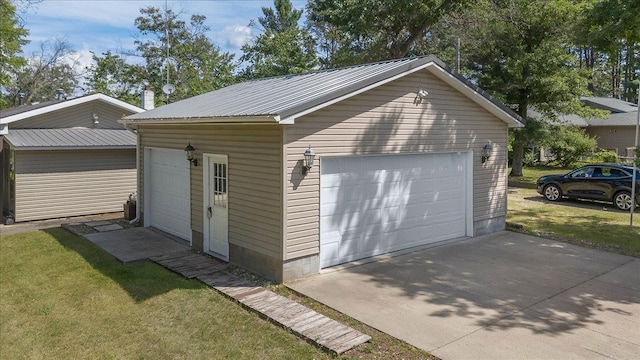 view of detached garage