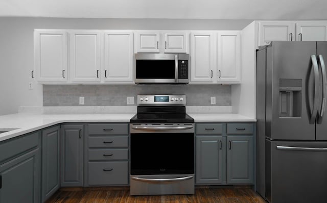 3732 Creekside Dr, Traverse City, MI 49684