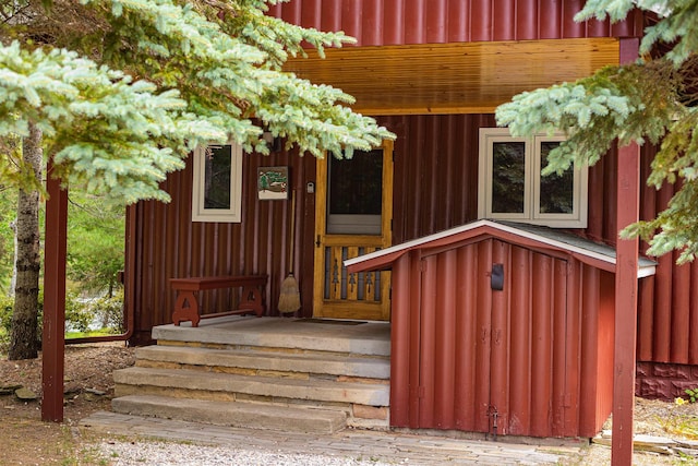 5589 Pershing Pl, Grayling, MI 49738