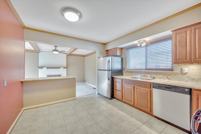 2946 Athena Dr, Troy, MI 48083 - kitchen with ceiling fan, appliances with stainless steel finishes, a sink, baseboards, and ornamental molding