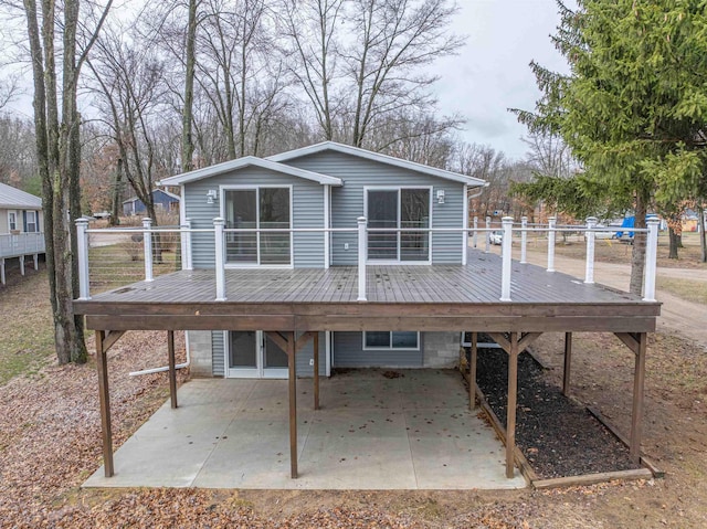 6820 W Shore Dr, Weidman, MI 48893