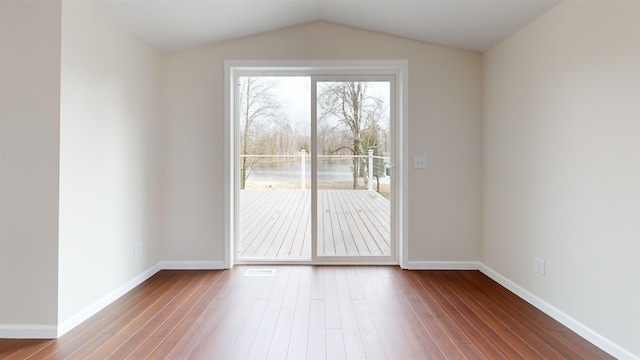 6820 W Shore Dr, Weidman, MI 48893