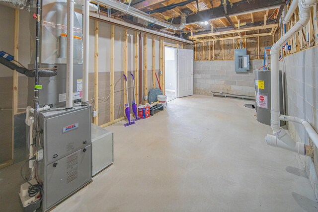 6820 W Shore Dr, Weidman, MI 48893