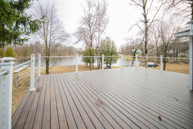 6820 W Shore Dr, Weidman, MI 48893