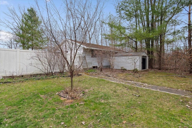 exterior space featuring fence