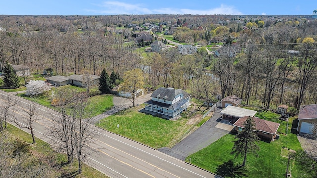 bird's eye view with a view of trees