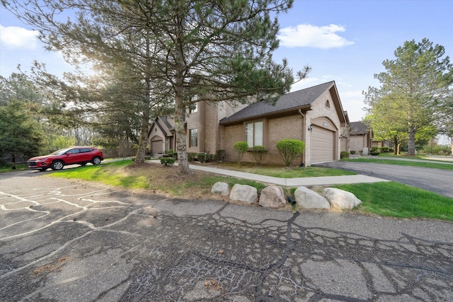 29691 Sierra Pointe Cir, Farmington Hills, MI 48331 - view of front facade featuring a garage