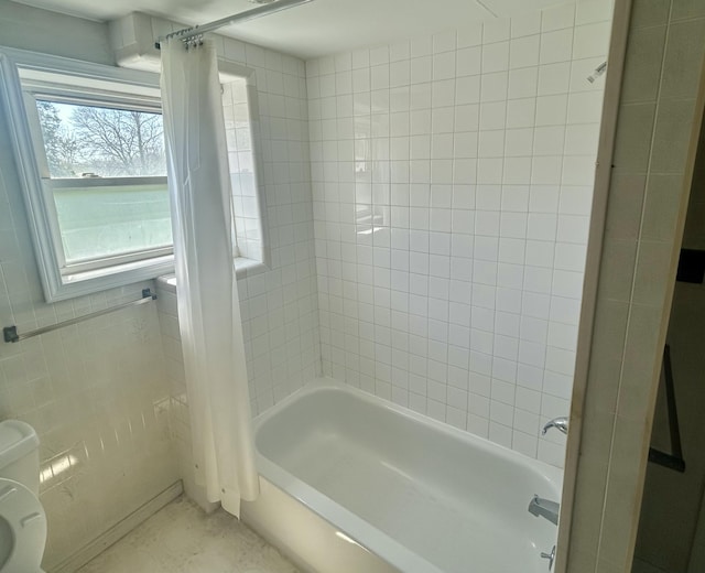 full bathroom with shower / tub combo with curtain