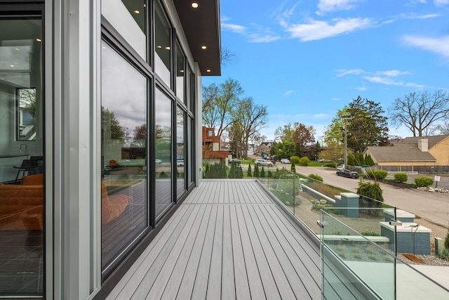 2331 Ferndale Ave, Sylvan Lake, MI 48320 - view of balcony