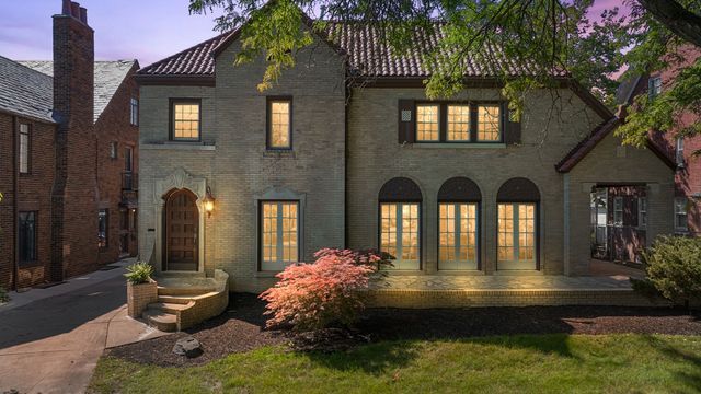 2423 Chicago Blvd, Detroit, MI 48206 - view of front of property