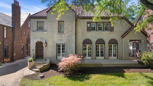 2423 Chicago Blvd, Detroit, MI 48206 - view of rear view of house