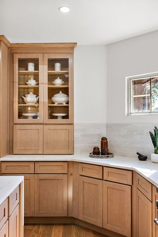 2423 Chicago Blvd, Detroit, MI 48206 - bar featuring recessed lighting and light wood-style floors