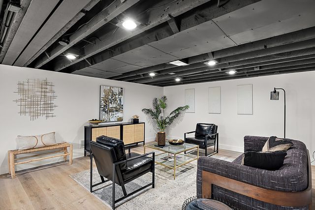 2423 Chicago Blvd, Detroit, MI 48206 - living area with wood finished floors and baseboards