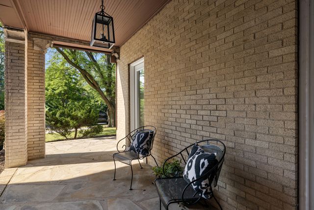 2423 Chicago Blvd, Detroit, MI 48206 - view of patio / terrace