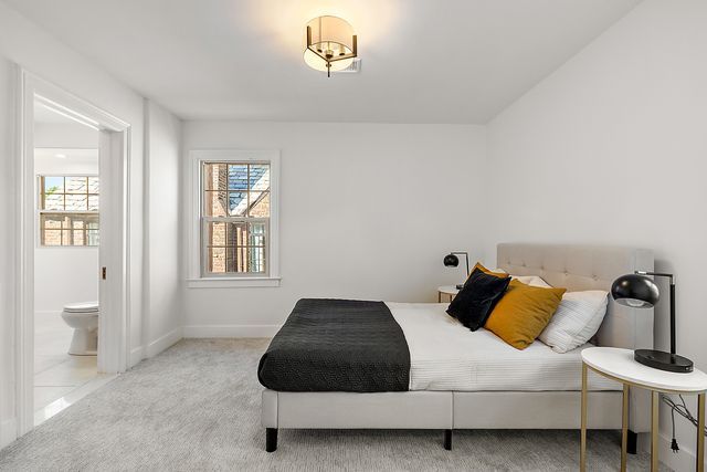 2423 Chicago Blvd, Detroit, MI 48206 - carpeted bedroom with baseboards