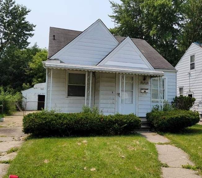 20300 Mccormick St, Detroit, MI 48224 - photo 1
