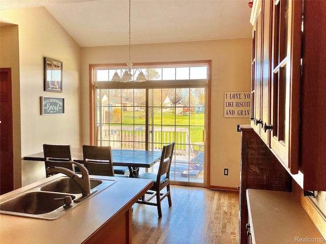 2087 Fawn Glen Cir, Lapeer, MI 48446 - photo 4
