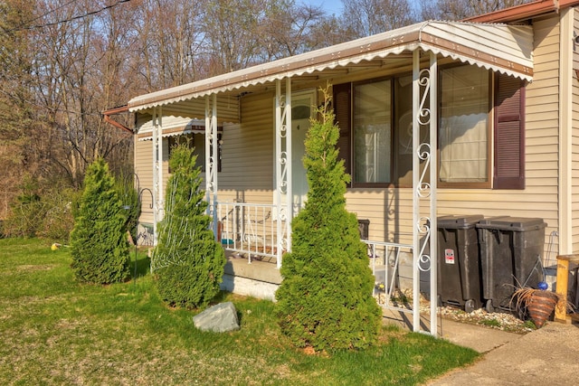 view of front of house featuring a porch