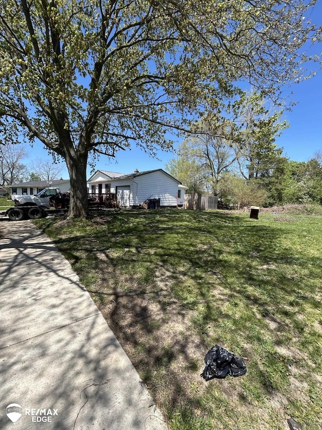 1934 Basil Ln, Flint, MI 48504 - view of grassy yard