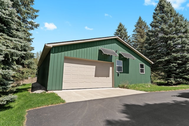 5480 Kensington Rd, Brighton, MI 48114 - view of detached garage