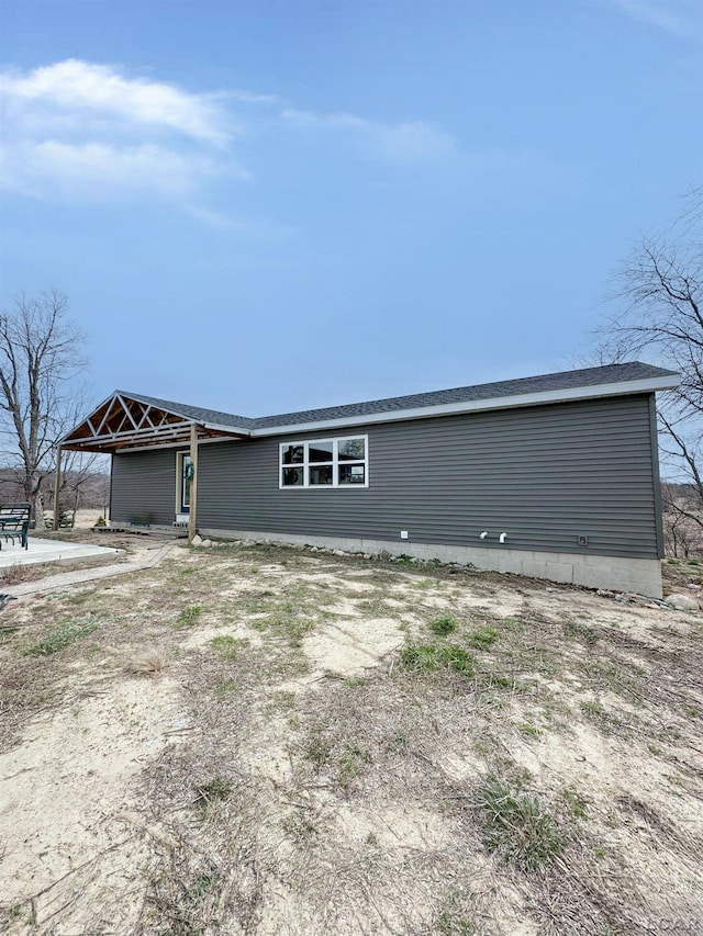 7640 S Lake Pleasant Rd, Osseo, MI 49266 - view of front facade