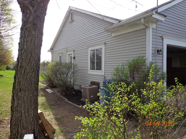 view of home's exterior