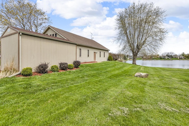 9015 Kingsley Dr, Onsted, MI 49265 - view of yard with a water view